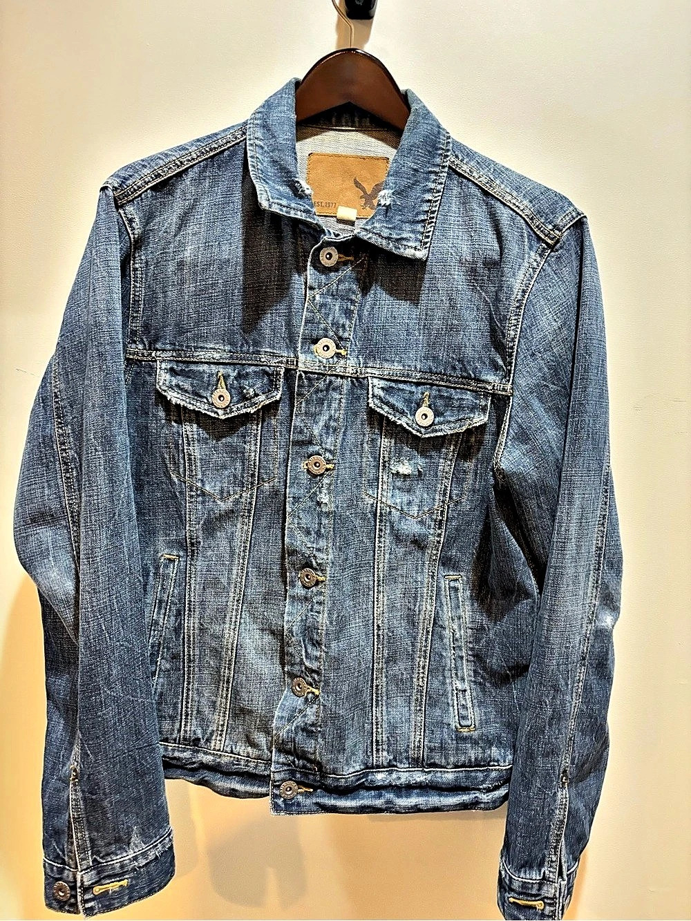 American Eagle Denim Trucker Jacket Blue Medium upcycled mint condition